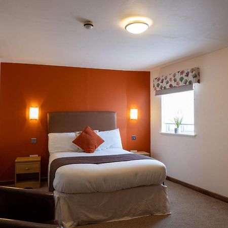The Warehouse Hotel Yeovil Buitenkant foto