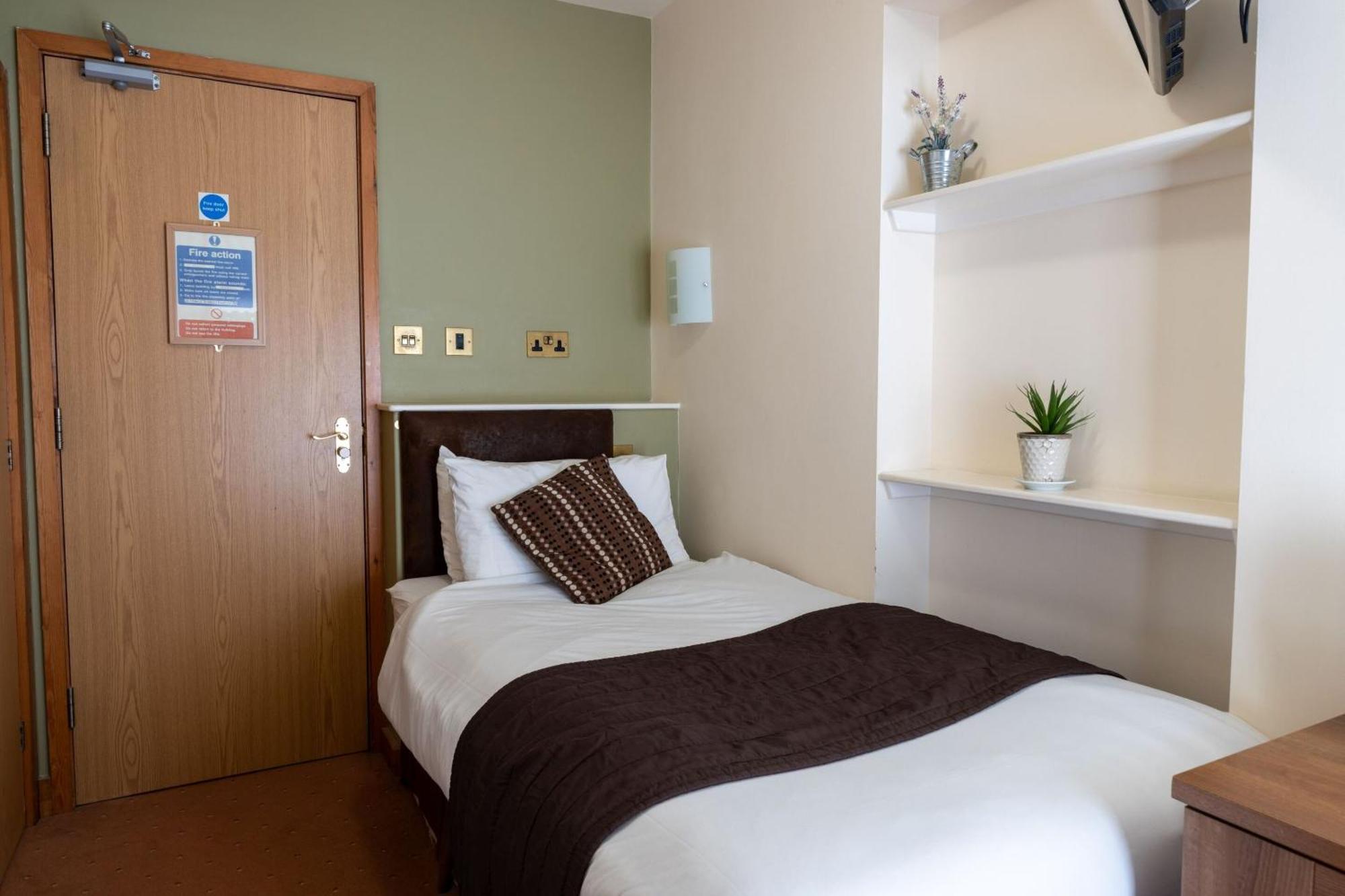 The Warehouse Hotel Yeovil Kamer foto